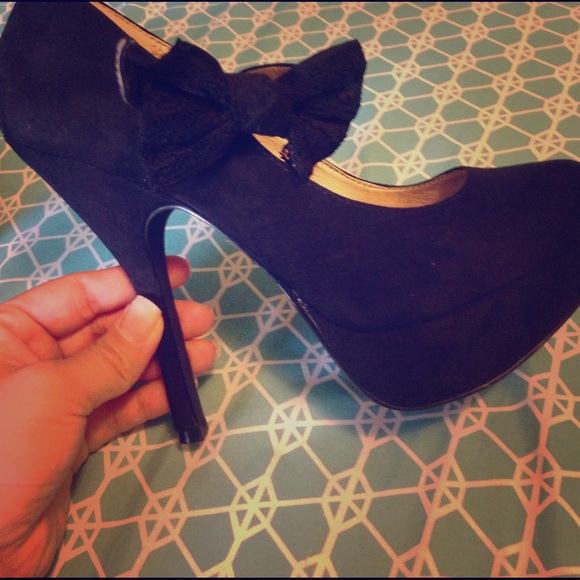 Bow high heels - Picture 2 of 6