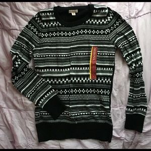 graphic sweater