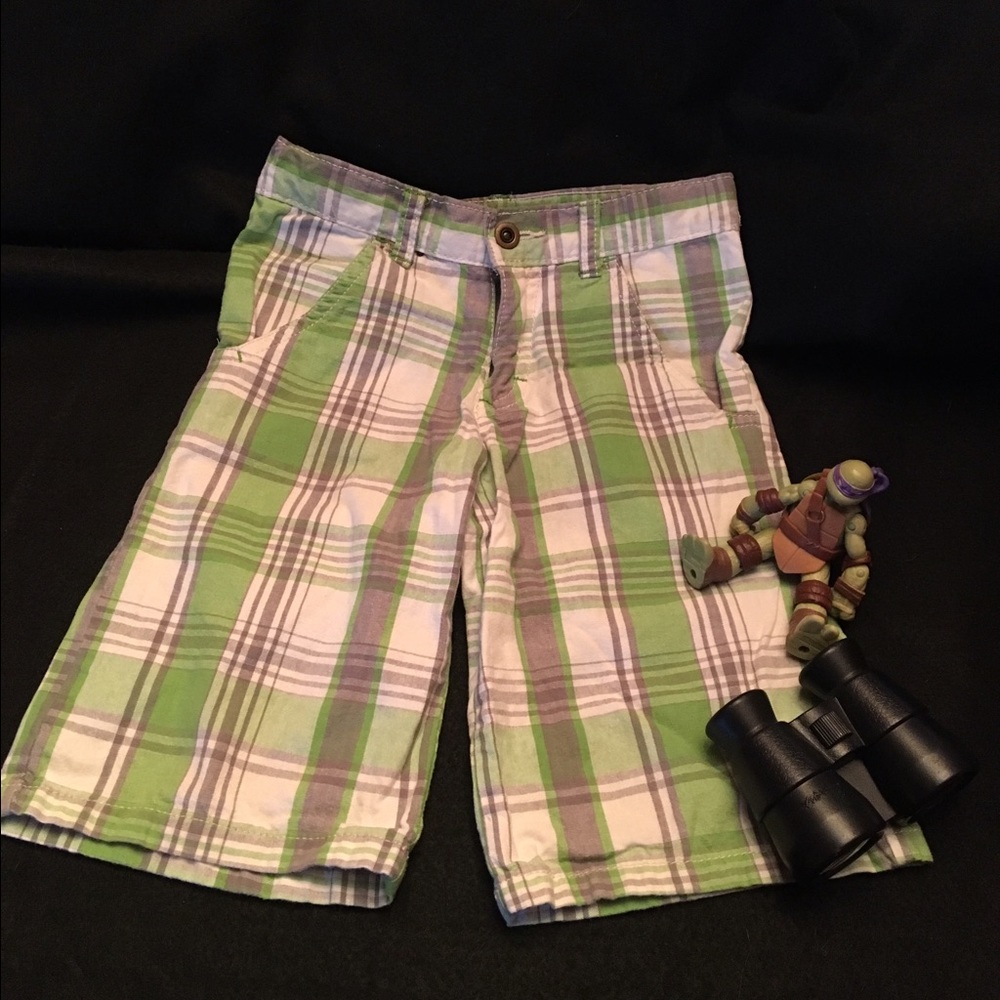 Long shorts plaid-fantastic for warm dress up days