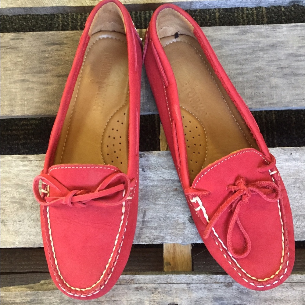 Minnetonka Red Mocassins Size 7