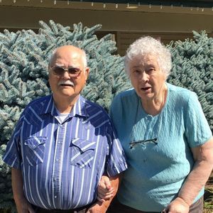 Meet your Posher, Maxine