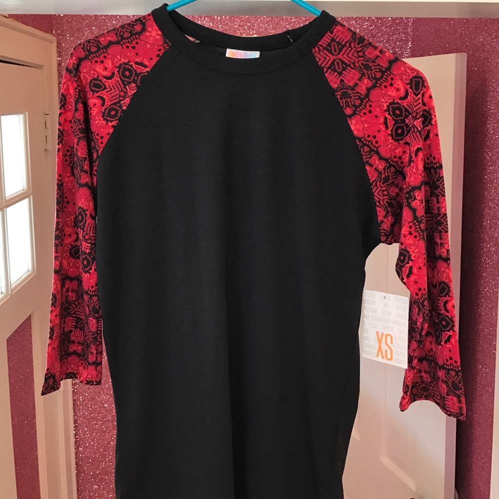 Lularoe Randy Tshirt XS