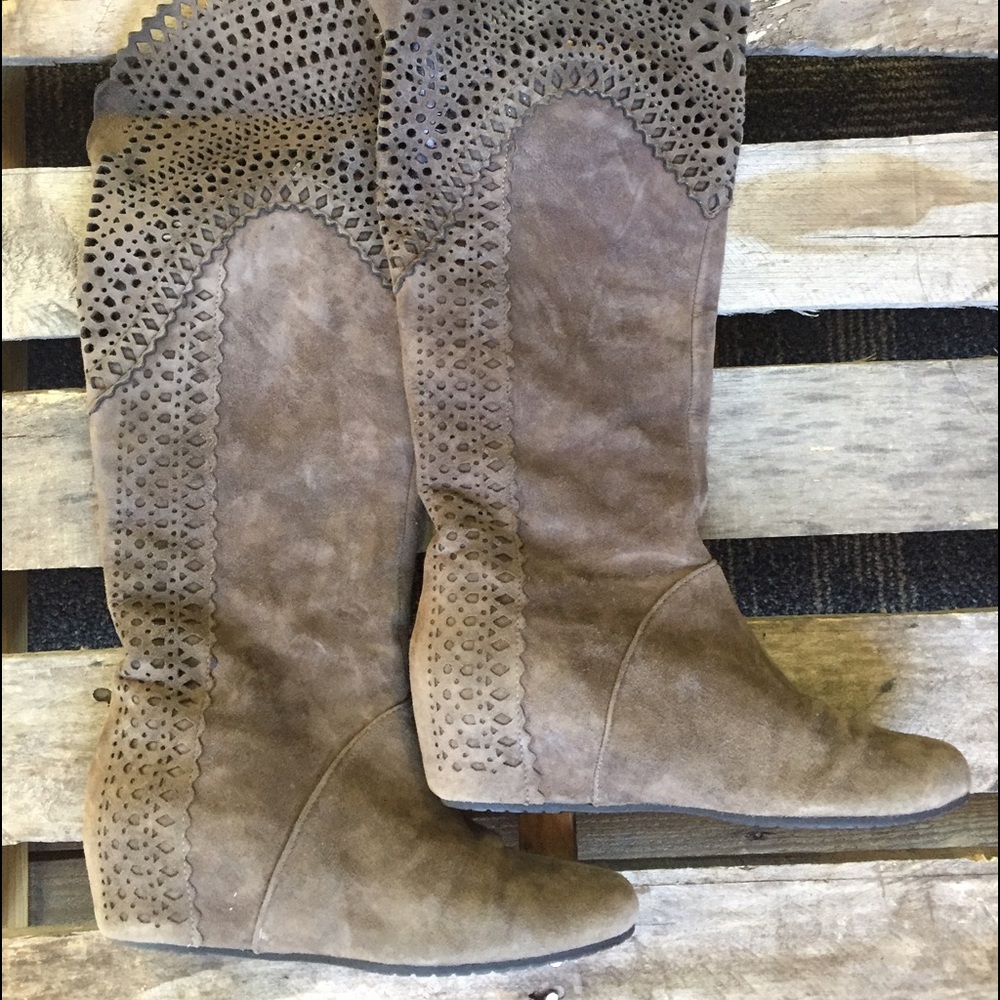 Isola Toscana Laser Cut Knee Boots. Size 7