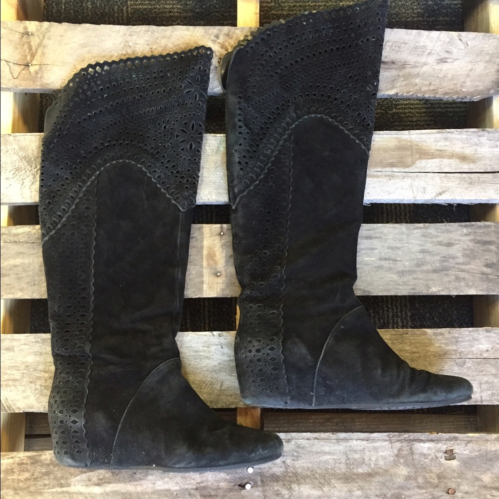 Isola Toscana Black Boots. Size 7.