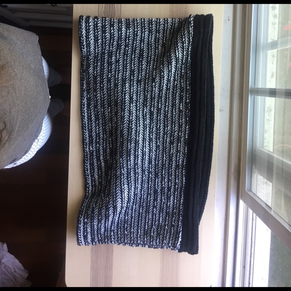 Scarf - Picture 3 of 3