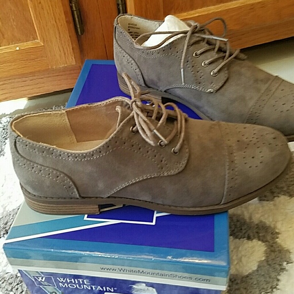 White Mountain Oxford - Picture 2 of 4