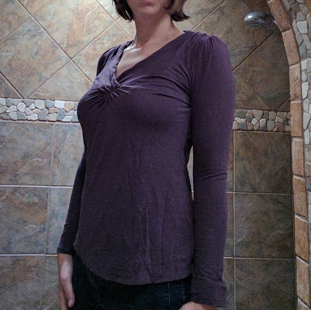 🔍Elegant purple long sleeve top