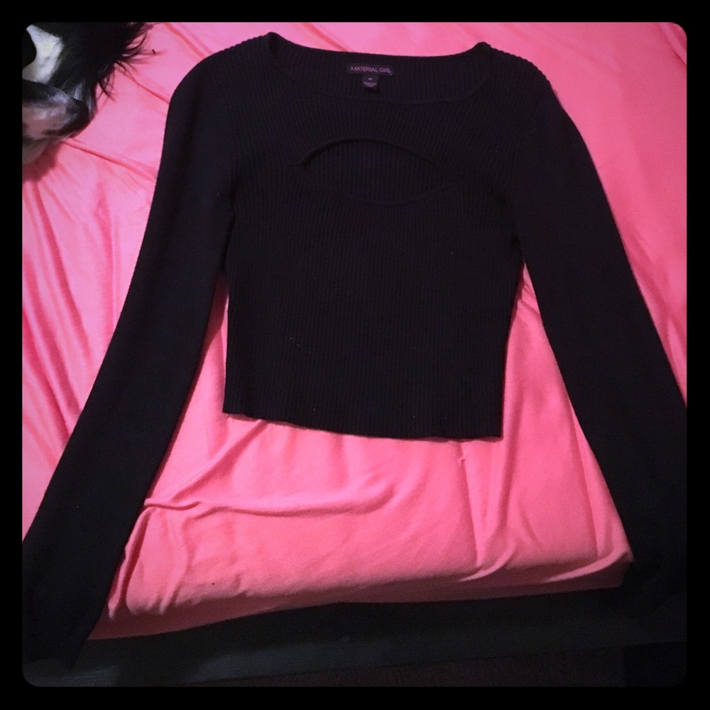 black crop top sweater with open area in front