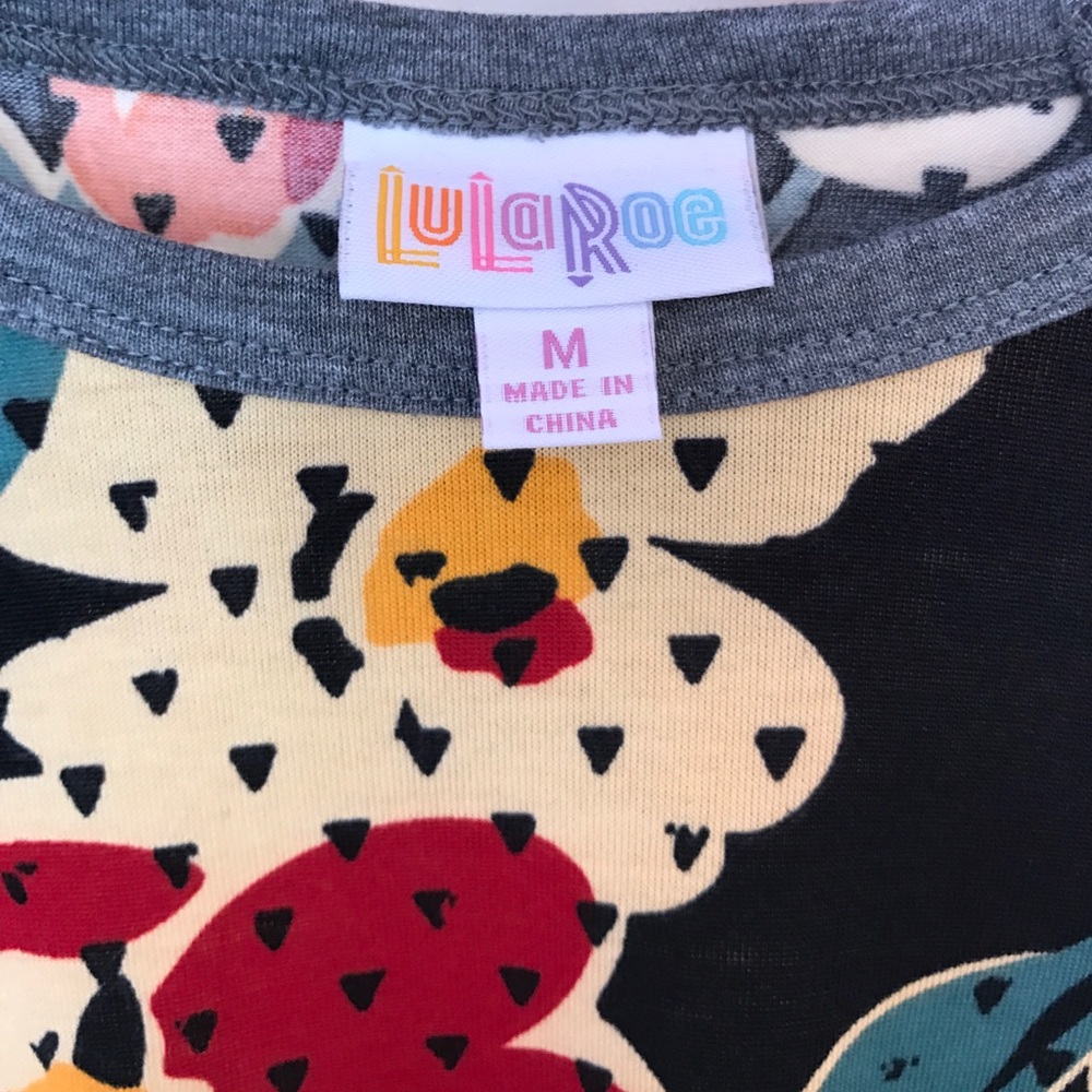 Lularoe Randy M - Picture 2 of 3