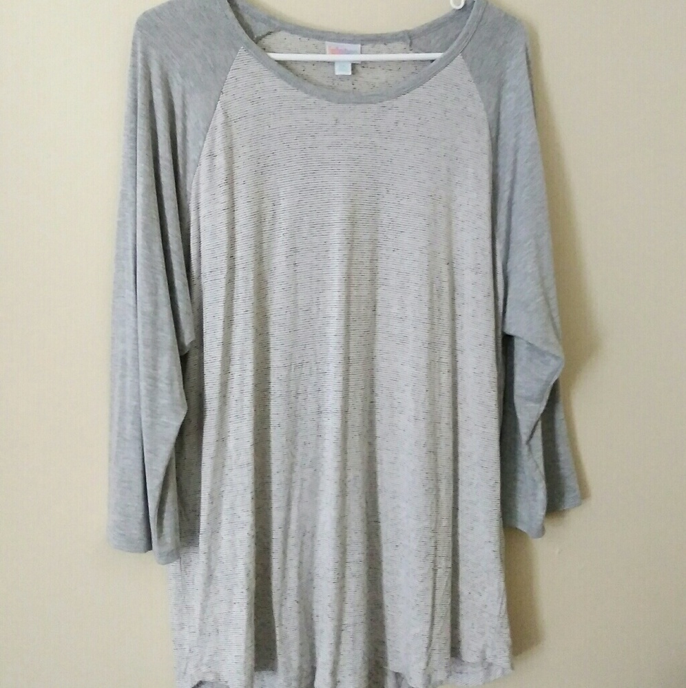 Lularoe Randy Tee