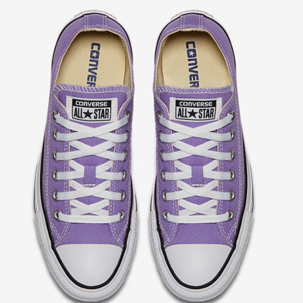 Unisex Authentic Converse men size 4 woman 6