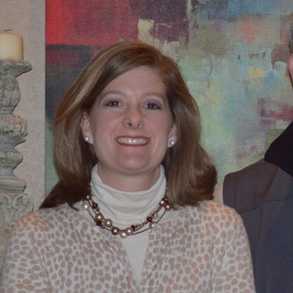 Meet your Posher, Cathy - Picture 1 of 1