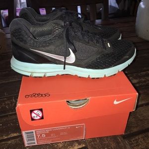 Women's Nike lunarfly breathe tennis shoes teal