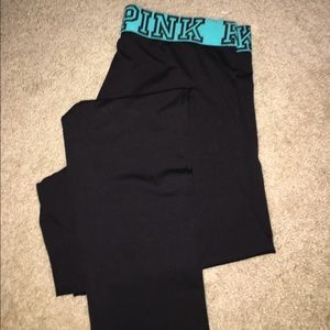 NWOT VS PINK YOGA LEGGINGS