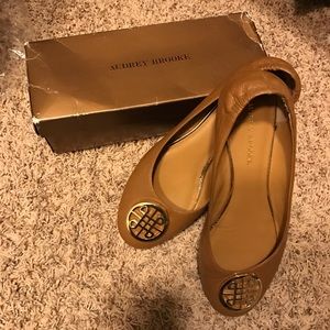 Genuine leather tan flats
