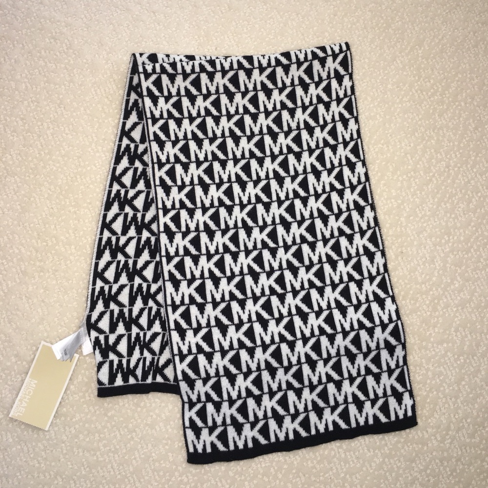 Michael Kors scarf