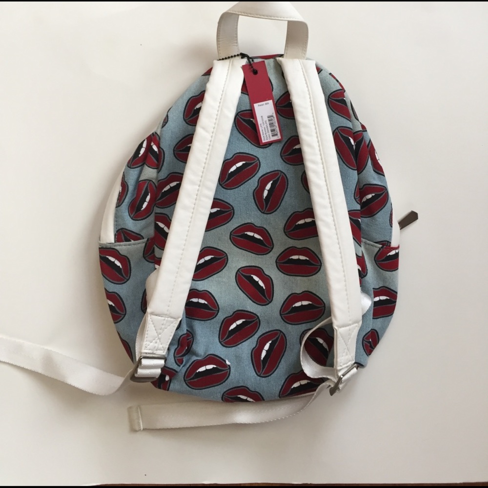 🆕New with tags CIRCUS BACKPACK "LIPS" denim 💋 - Picture 6 of 6