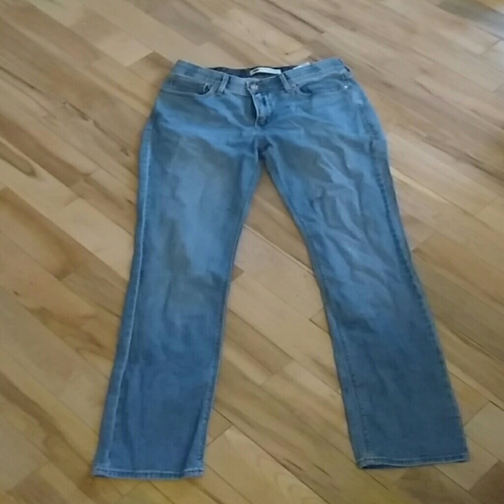 Levi jeans