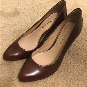 Antonio Melanie Heels