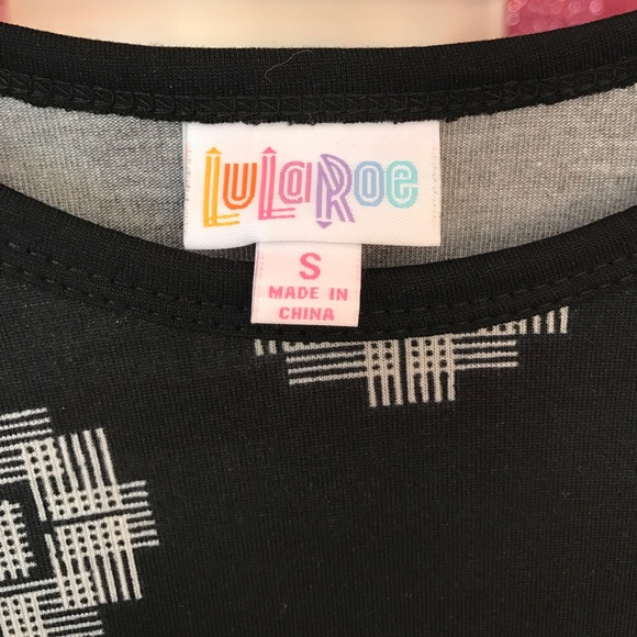 Lularoe Randy Tee Small - Picture 2 of 3