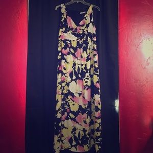 Floral Maxi Dress!