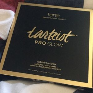 Tarteist pro glow highlight and contour palette