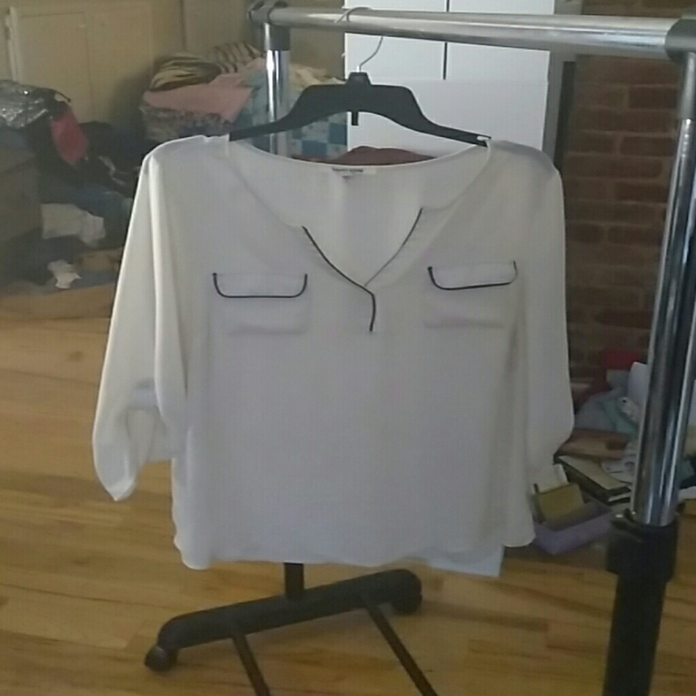 100 % polyester white long sleeve
