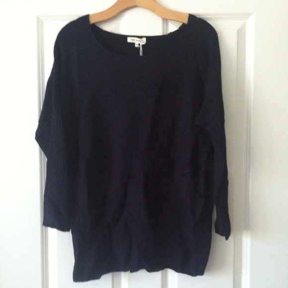 Miracle Sweaters - Navy Blue knit sweater Miracle Sweaters - Navy Blue knit sweater