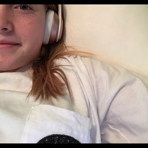 Meet your Posher, Ela