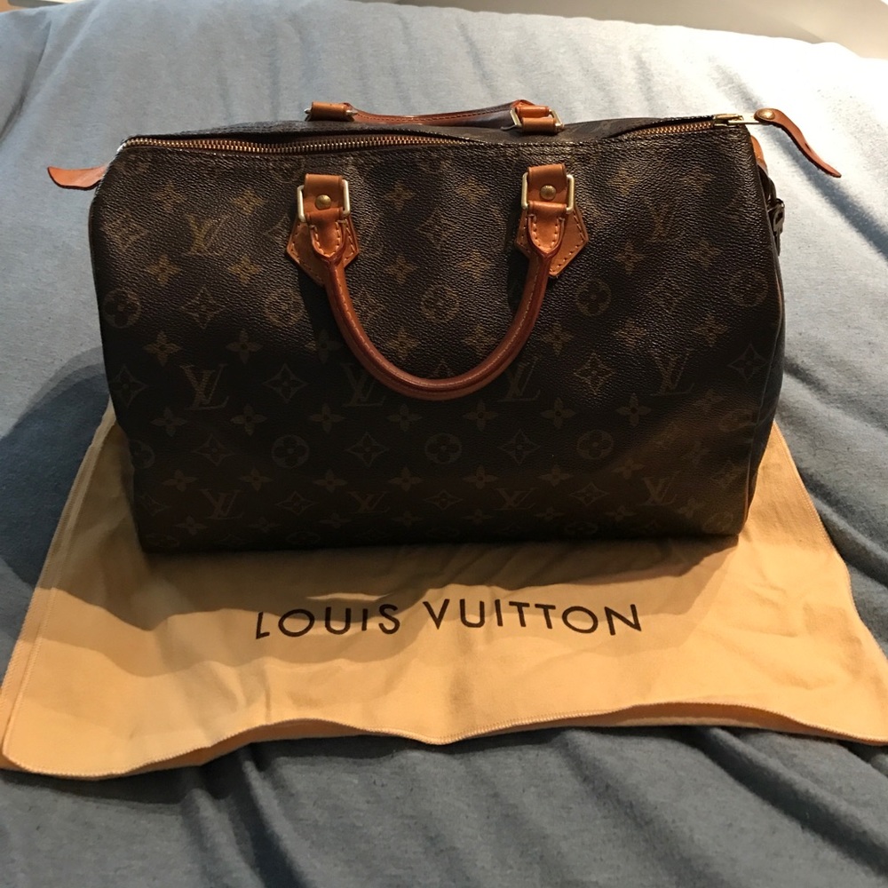 Louis Vuitton Speedy 35