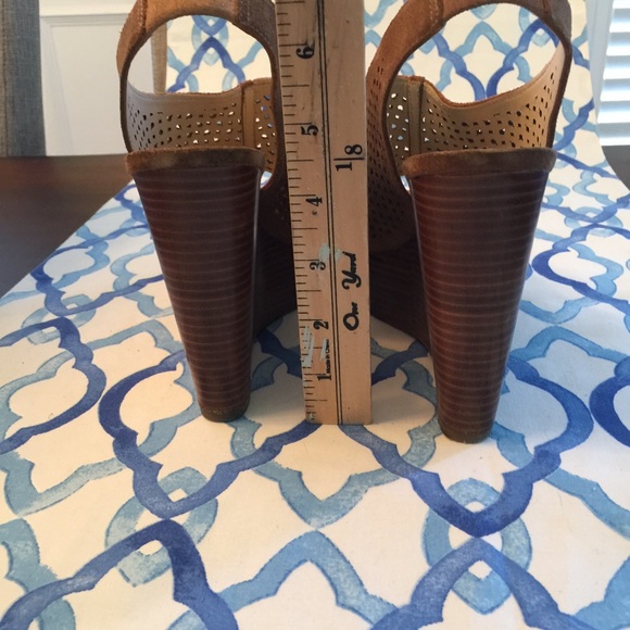 Coach Stacked Wedges - Picture 4 of 6