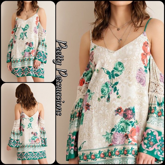Floral Print Cold Shoulder Bell Sleeve Dress - Picture 3 of 4