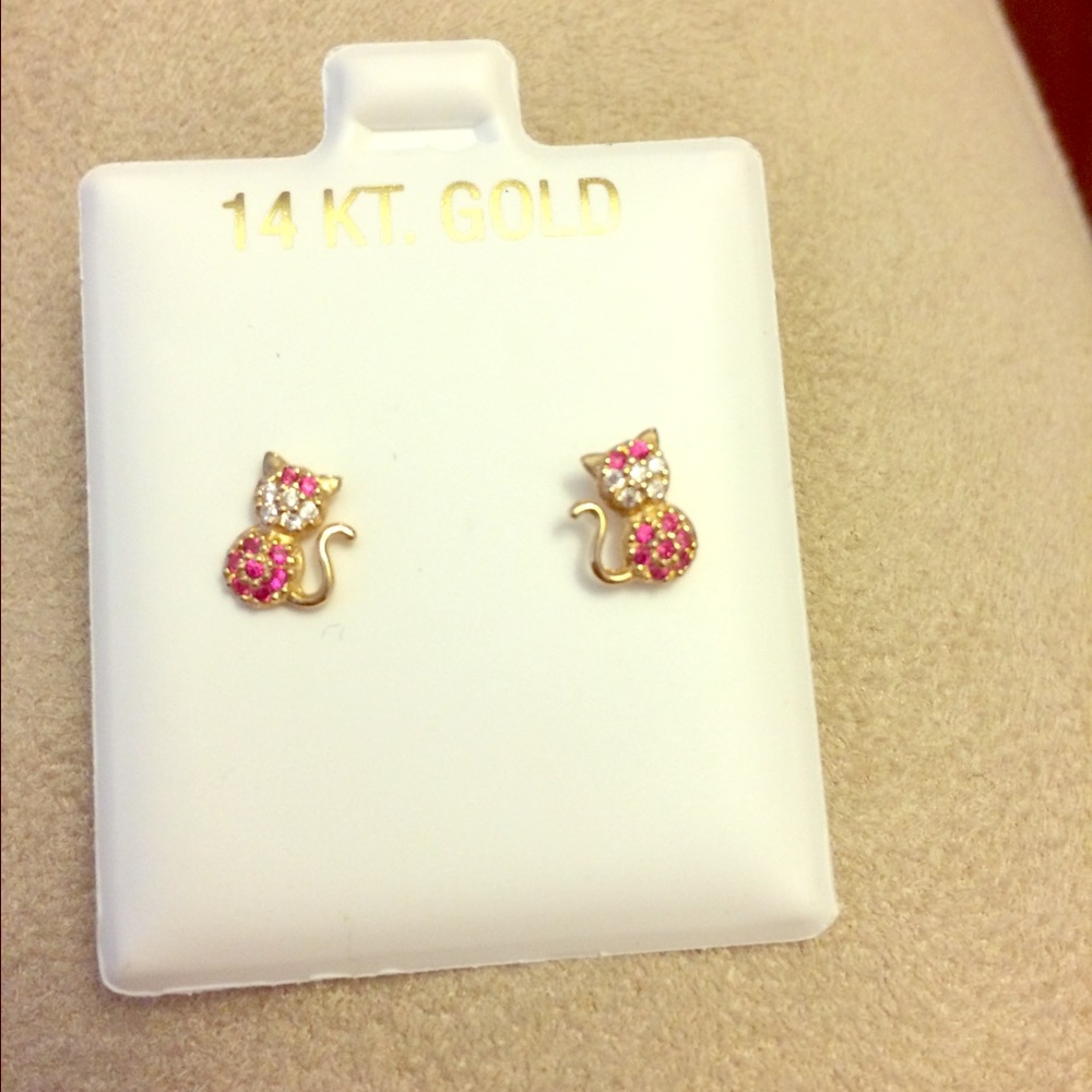 Girl 14kt Gold Earrings NEW