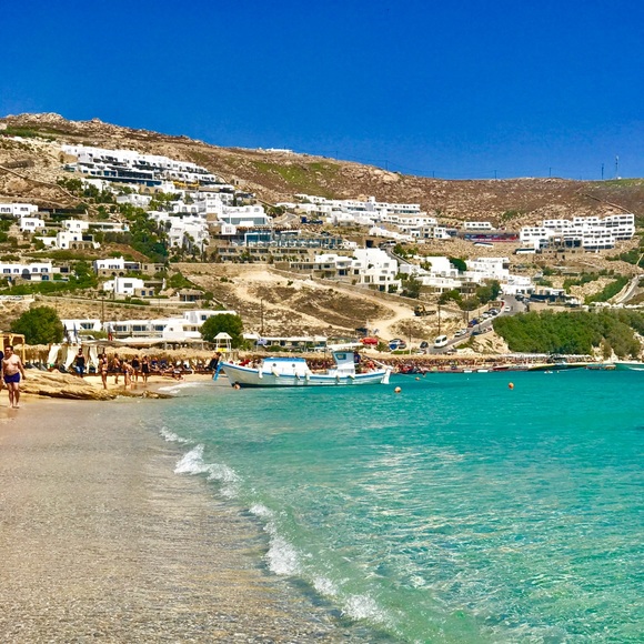 Meet your Posher, Lisa - Picture 3 of 4