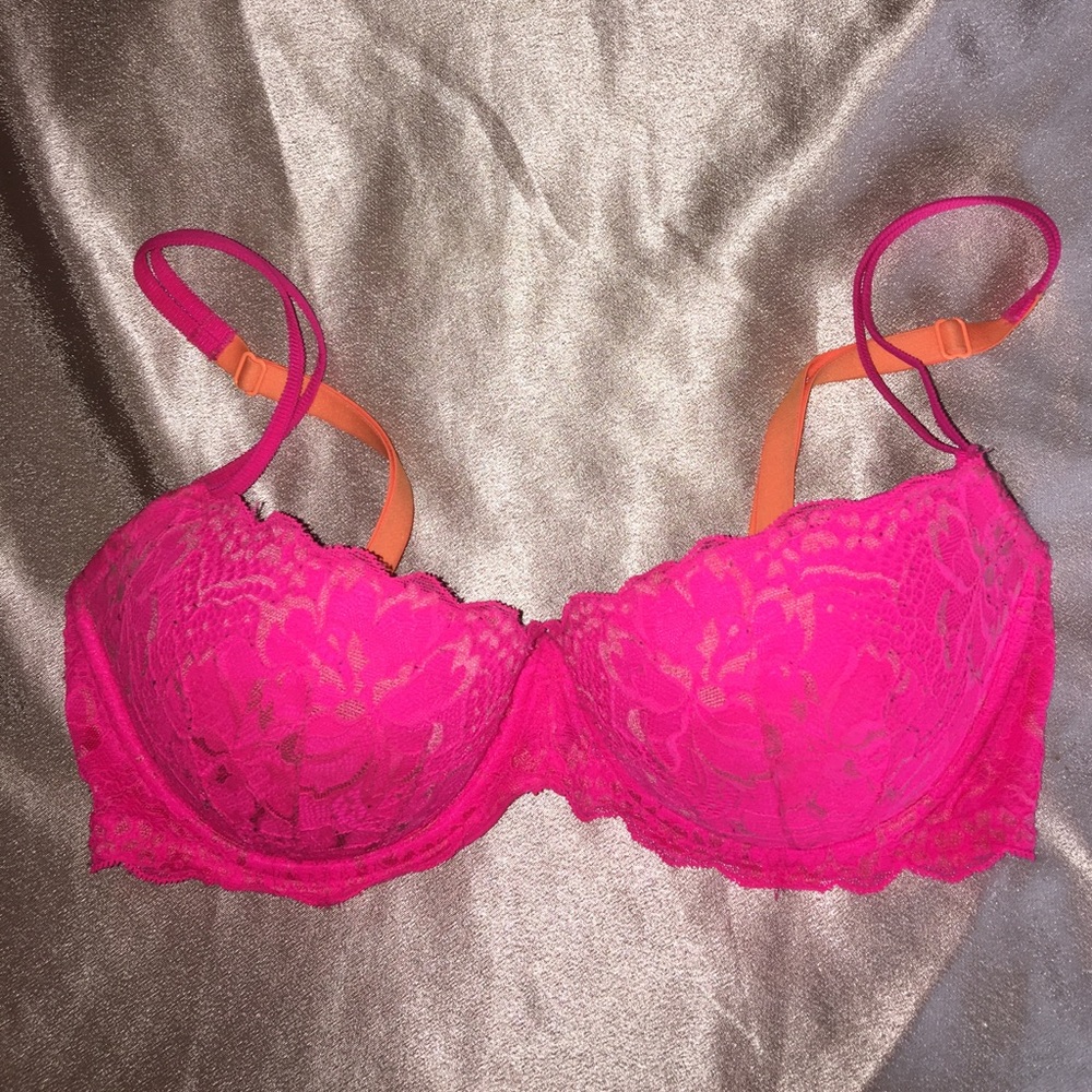 Victoria's Secret PINK bra 💥Flash Sale!!💥
