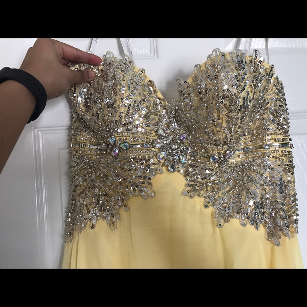 Dress - Picture 4 of 8