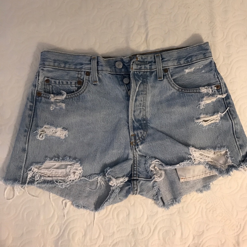 Distressed denim Levi's