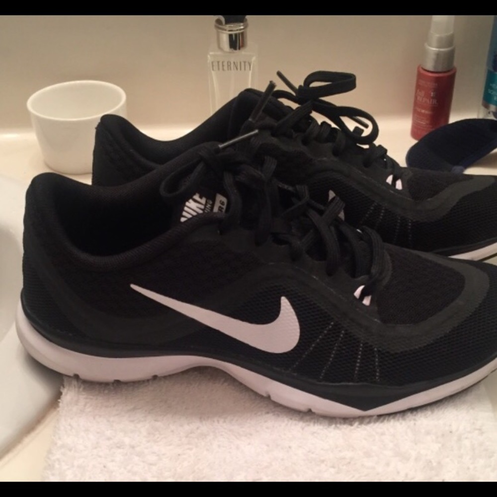 Brand new size 6.5 Nike flex
