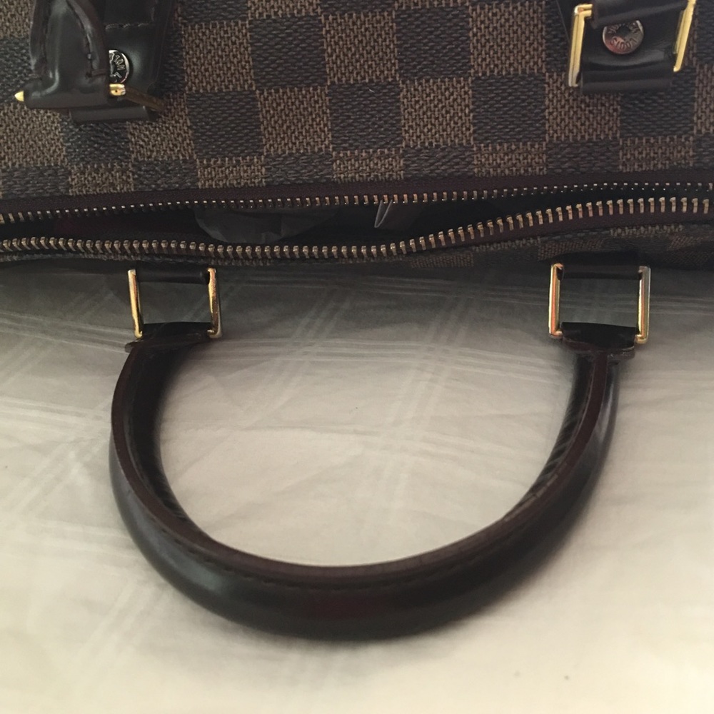 Additional pic of checkered bag. Not for sale🤗