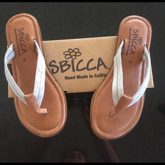 Sbicca Shoes - Sbicca flip flops