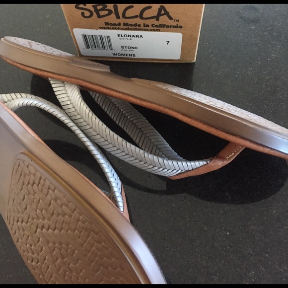 Sbicca flip flops - Picture 3 of 3