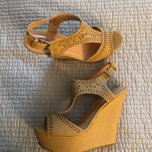 Tan wedges