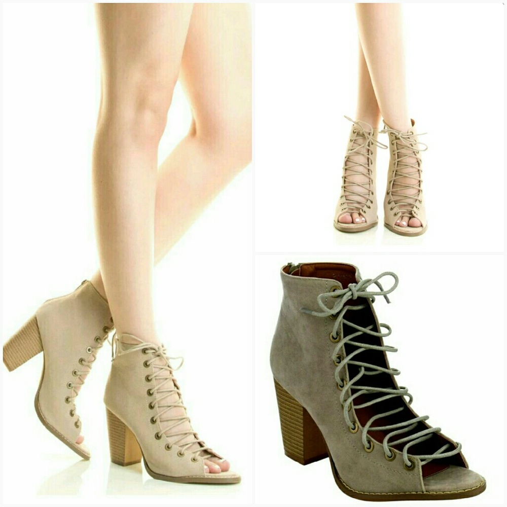 New Beston corset lace up chunky heels!! Size 10