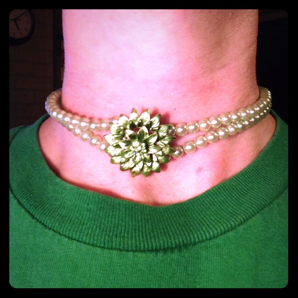 ✳️VINTAGE FLOWER POWER 90s CHOKER NECKLACE✳️
