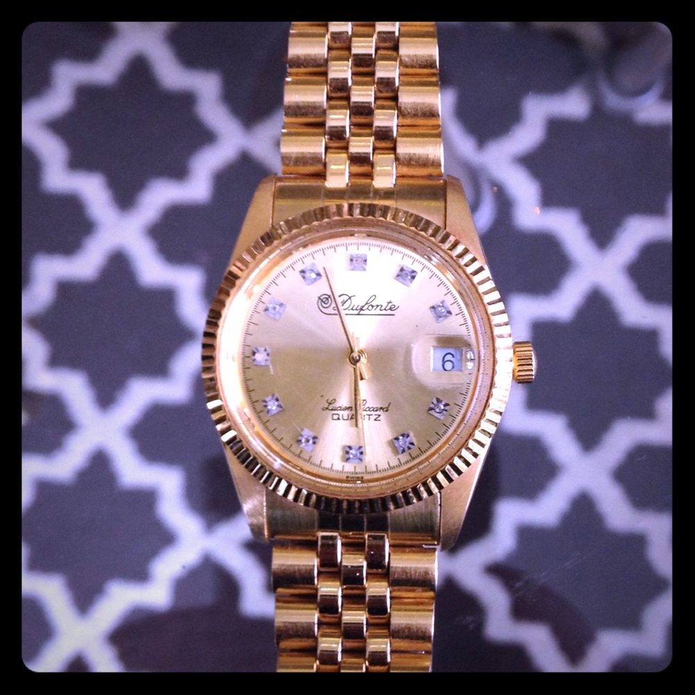 Beautiful Dufonte Quartz Gold Watch
