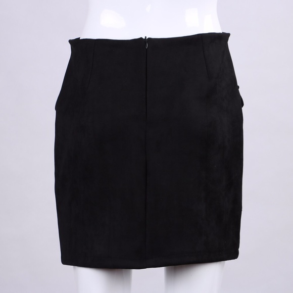 Black suede leather holiday mini skirt - Picture 4 of 4