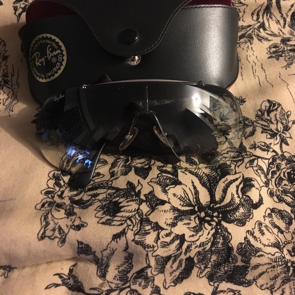 Cute sunglasses main image 5