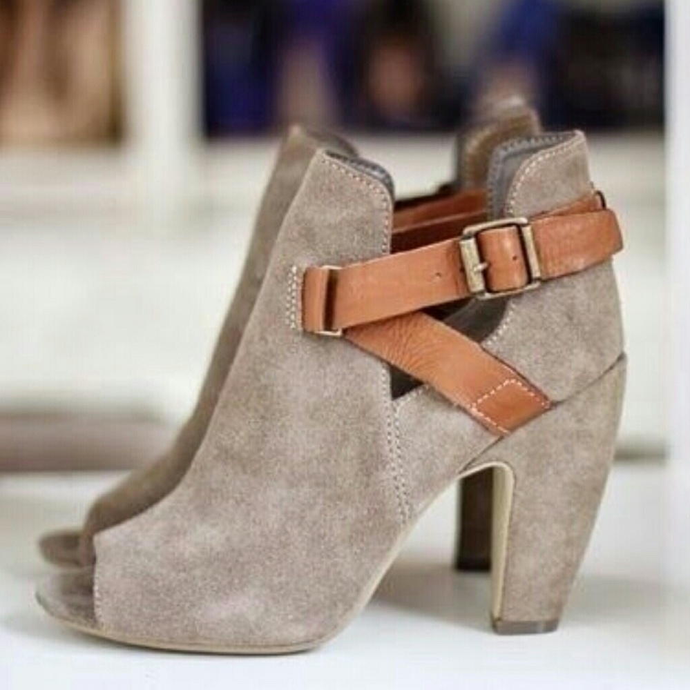 Steve madden peep toe booties