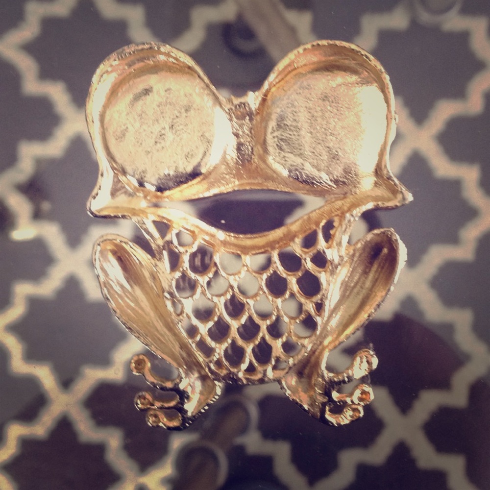 Beautiful Gold Frog Decor - Picture 2 of 2