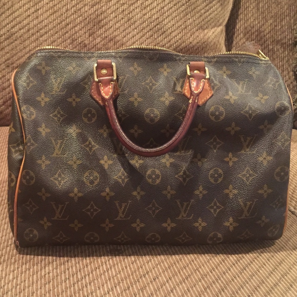 AUTHENTIC LOUIS VUITTON SPEEDY 35